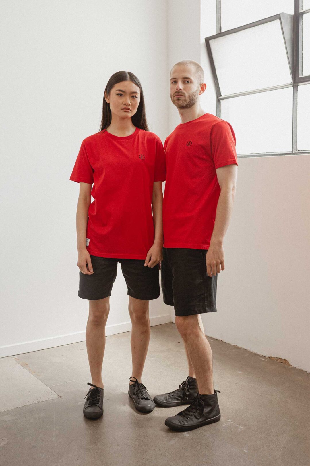 unisex-organic-cotton-t-shirt-red
